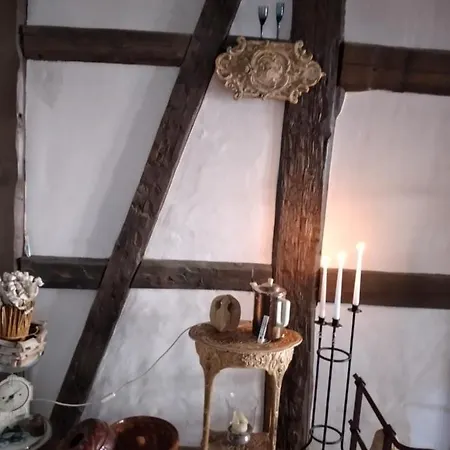 Historische Raume Uber Mittelaltergewolbe Mit Terrasse Apartment *